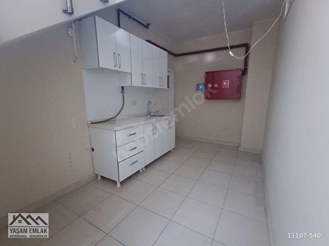 YAMANEVLER MERKEZİ KONUMDA DÜZ AYAK BODRUMLU DÜKKAN- 73M2 NET - Görsel 16
