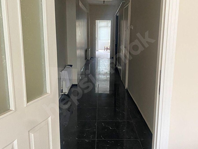 YENİBOSNA METROBÜSE YAKIN KONUMDA SATILIK DAİRE - Görsel 2