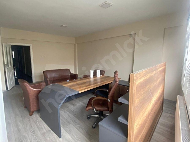 YENİBOSNA METROBÜSE YAKIN KONUMDA SATILIK DAİRE - Görsel 3