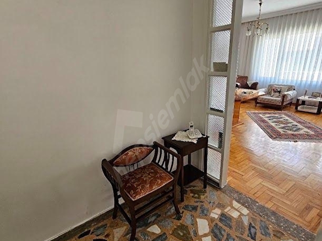 MODA SAHİLE ÇOK YAKIN KİRALIK 3+1  DAİRE - Görsel 3