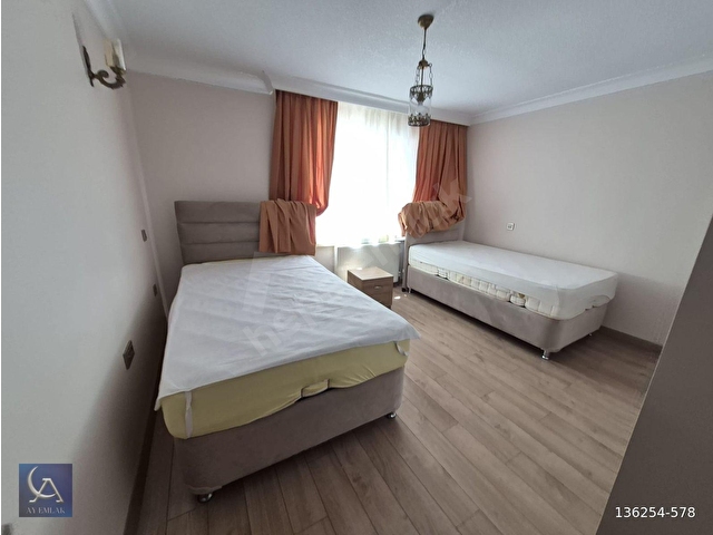 Tulumtaş Elitler Sitesinde  Lüks Mobleli 5+2 Kiralık Villa - Görsel 16