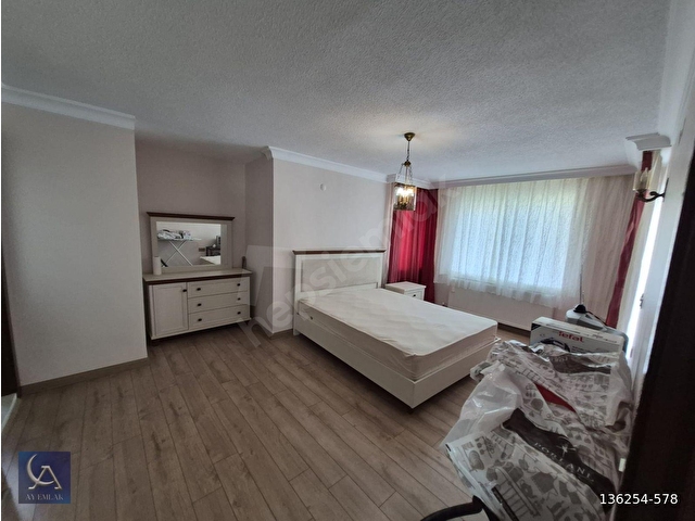 Tulumtaş Elitler Sitesinde  Lüks Mobleli 5+2 Kiralık Villa - Görsel 15