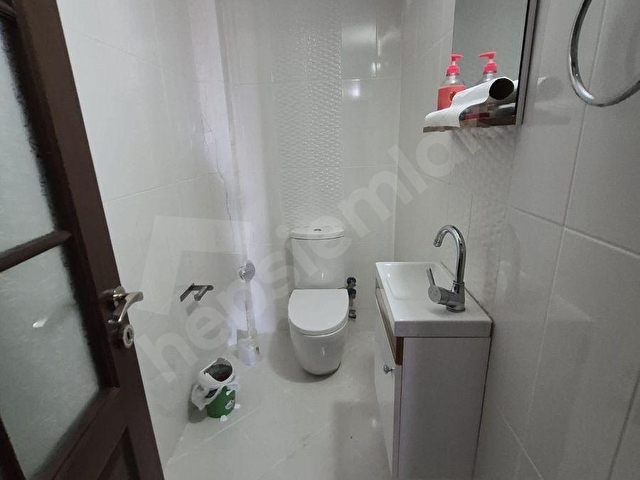 Tulumtaş Elitler Sitesinde  Lüks Mobleli 5+2 Kiralık Villa - Görsel 25