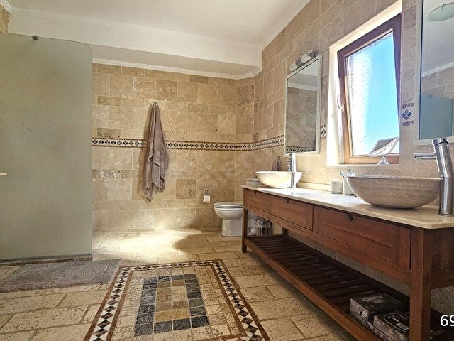 Kalkan Merkezde Kışla Bölgesinde İmarlı 4 Odalı Müstakil Villa - Görsel 15