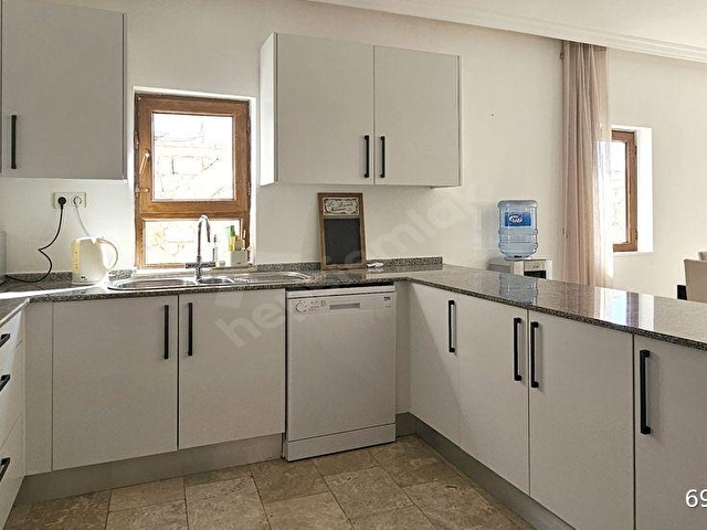 Kalkan Merkezde Kışla Bölgesinde İmarlı 4 Odalı Müstakil Villa - Görsel 29