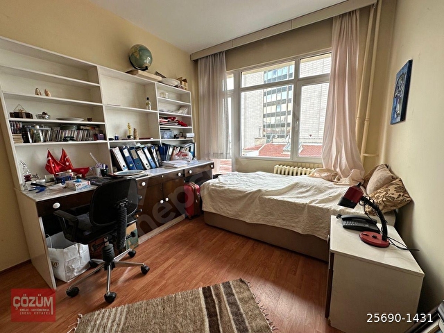 HİLTON VE SHERATON OTEL YANI, BOĞAZ SOKAKTA 2. KAT,  MANZARALI, KAPALI GARAJLI, 3+1 - Görsel 6