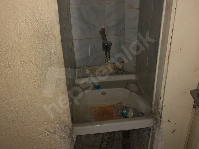 FIRSAT- ŞEHİR MERKEZİNDE - KOMPLE SATILIK BİNA - Görsel 10