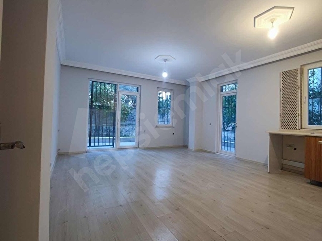 AHATLIDA ÇOK GENİŞ VE BOŞ 2+1 SATILIK DAİRE SINIRSIZ KREDİ !!
