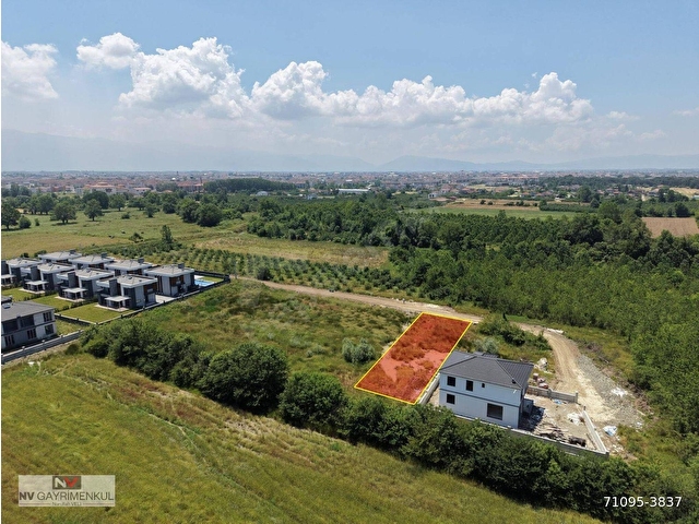 KUYUMCU HACIALİ MAHALLESİNDE 1032 M2 SATILIK ARSA - Görsel 8