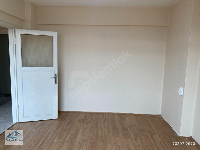 Karamürselde Kiralık Daire,Asansörlü,Ara Kat,Deniz,Körfez Mnz - Görsel 18