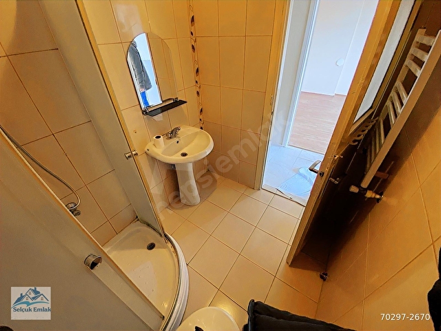 Karamürselde Kiralık Daire,Asansörlü,Ara Kat,Deniz,Körfez Mnz - Görsel 15
