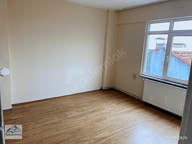 Karamürselde Kiralık Daire,Asansörlü,Ara Kat,Deniz,Körfez Mnz - Görsel 16