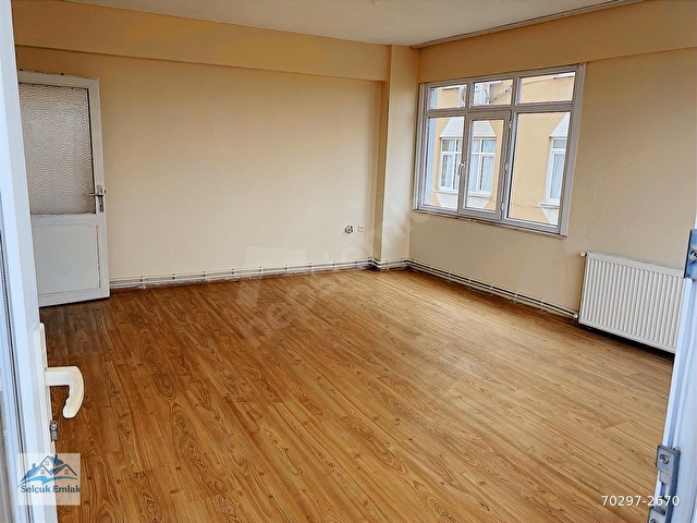 Karamürselde Kiralık Daire,Asansörlü,Ara Kat,Deniz,Körfez Mnz - Görsel 5