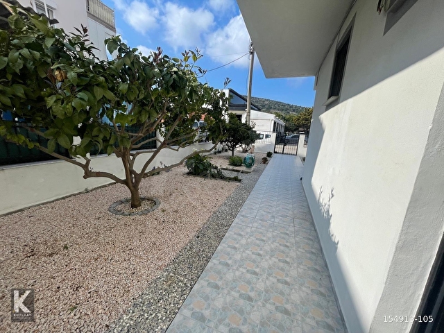 ÇEŞMEDE ANA CADDE ÜZERİ SATILIK 3+1 DAİRE