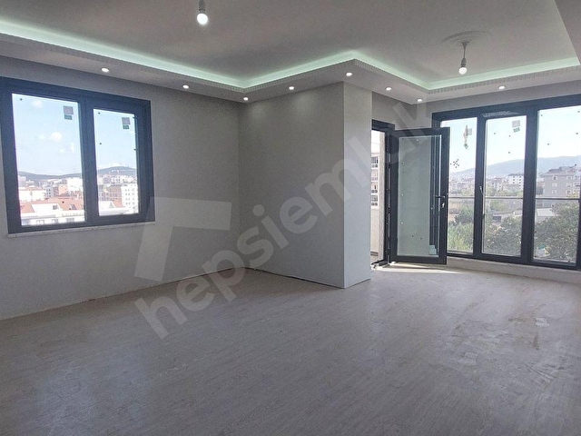 SULTANBEYLİ MİMAR SİNAN MH 5+1 DUBLEX SATILIK DAİRE - Görsel 4