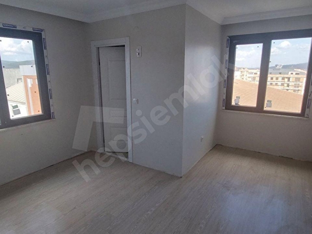 SULTANBEYLİ MİMAR SİNAN MH 5+1 DUBLEX SATILIK DAİRE - Görsel 13