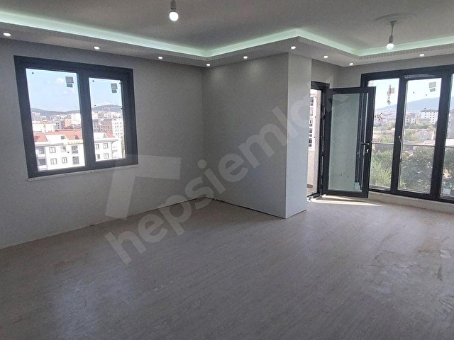 SULTANBEYLİ MİMAR SİNAN MH 5+1 DUBLEX SATILIK DAİRE - Görsel 3