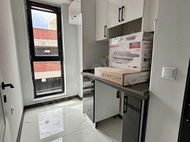 ESTORIADAN ŞEHİR MERKEZİNDE GENİŞ KULLANIŞLI 2+0 KİRALIK DAİRE - Görsel 6
