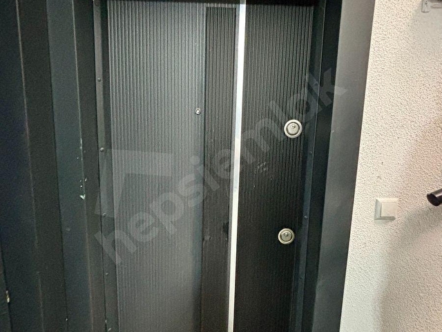 ESTORIADAN ŞEHİR MERKEZİNDE GENİŞ KULLANIŞLI 2+0 KİRALIK DAİRE - Görsel 14
