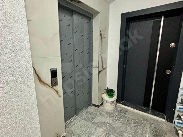ESTORIADAN ŞEHİR MERKEZİNDE GENİŞ KULLANIŞLI 2+0 KİRALIK DAİRE - Görsel 15