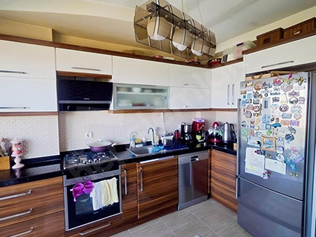 AYVALIK SAKARYA MAH. ZEYTİN EVLERİNDE DENİZ MANZARALI 2+1 DAİRE - Görsel 2