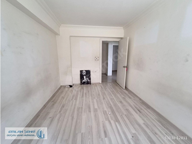 ACİL SATILIK TERAS BALKONLU 3+1 DAİRE!!!! - Görsel 10