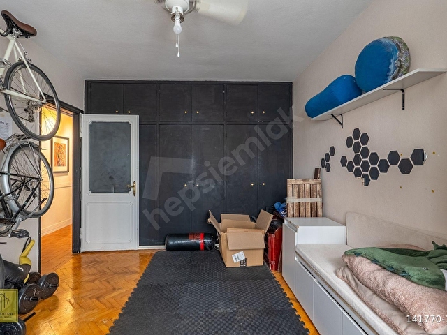 BOSTANLI SAHİLİN 1 PARALEL SOKAĞI GENİŞ BAKIMLI SATILIK 3+1 DAİRE - Görsel 24