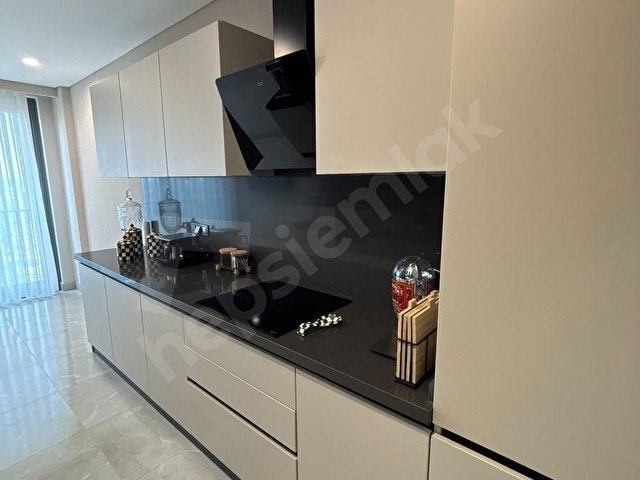 ATAŞEHİR MODERN DE ÖZEL TASARIMLI FULL EŞYALI LÜKS DAİRE.. - Görsel 11
