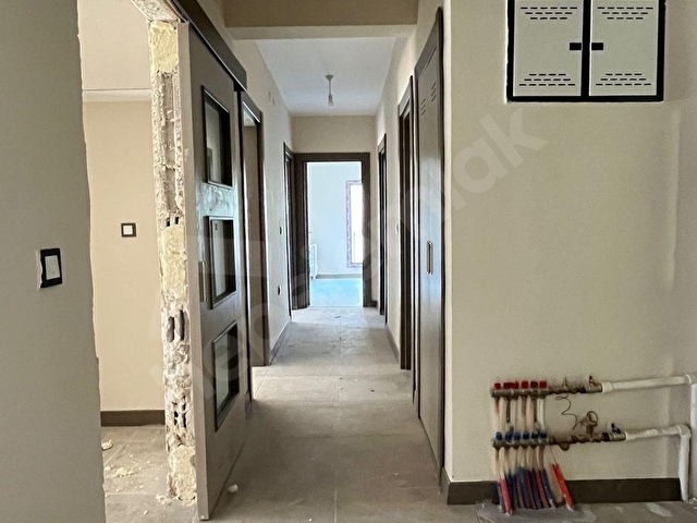 ALAZI TOKİDE 7.BÖLGE 1.ETAPTA KİRALIK 3+1 105M2 GİRİŞ KATI KULLANIŞLI SIFIR FERAH DAİRE - Görsel 16