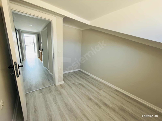 SATILIK 4+2 GÜNEY CEPHE MÜKEMMEL KONUM METRO MALL OF İST 1 DK - Görsel 23