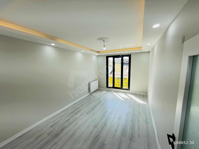 SATILIK 4+2 GÜNEY CEPHE MÜKEMMEL KONUM METRO MALL OF İST 1 DK - Görsel 3