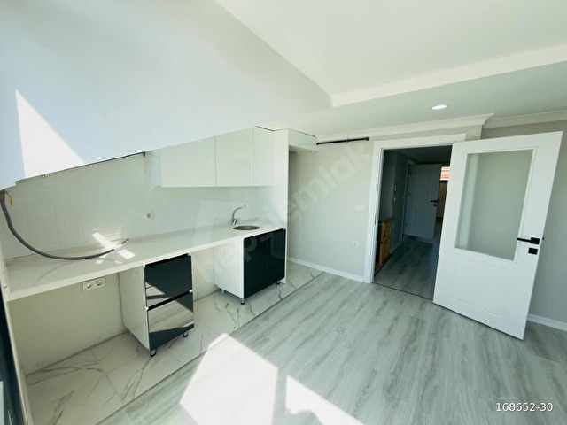 SATILIK 4+2 GÜNEY CEPHE MÜKEMMEL KONUM METRO MALL OF İST 1 DK - Görsel 27