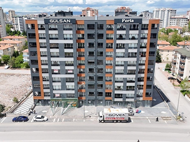 ERCİYE GAYRİMENKUL BAHÇELİEVLER SİTE İÇERİSİNDE 4+1 LÜX DAİRE