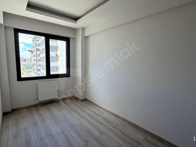 ERCİYE GAYRİMENKUL BAHÇELİEVLER SİTE İÇERİSİNDE 4+1 LÜX DAİRE - Görsel 18