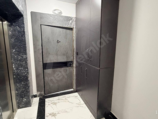 ERCİYE GAYRİMENKUL BAHÇELİEVLER SİTE İÇERİSİNDE 4+1 LÜX DAİRE - Görsel 2