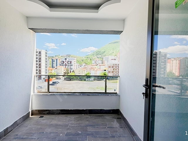 ERCİYE GAYRİMENKUL BAHÇELİEVLER SİTE İÇERİSİNDE 4+1 LÜX DAİRE - Görsel 11