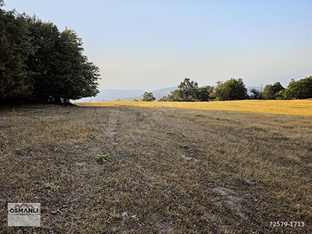 4.913 M2 DOĞA MANZARALI, TEMİZ HAVALI, DÜZ VE RESMİ YOLLU ARAZİ - Görsel 5