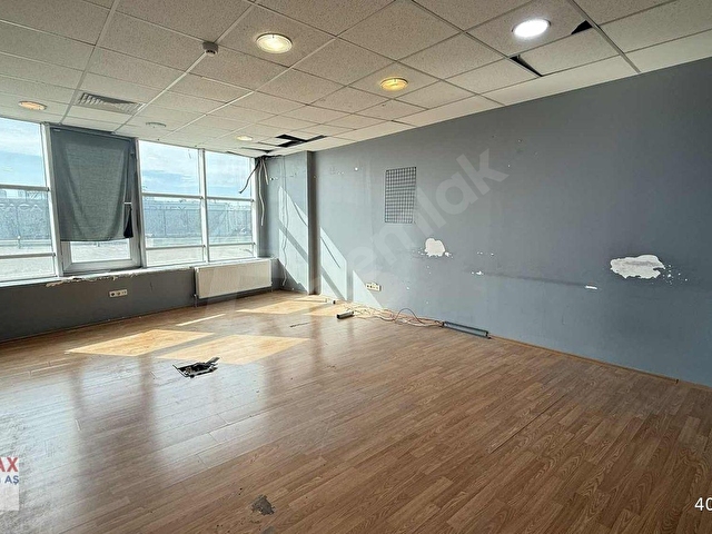 Basın Ekspres Üzerinde Plazada Tam Kat 1000 M2 Kiralık Ofis - Görsel 21