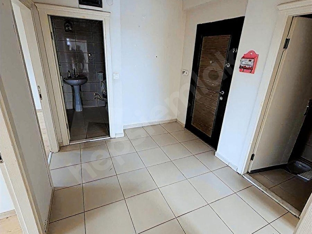 GENÇ EMLAKTAN CADDEYE YAKIN GENİŞ BAKIMLI 2+1 DAİRE - Görsel 16