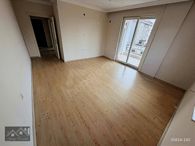 GENÇ EMLAKTAN CADDEYE YAKIN GENİŞ BAKIMLI 2+1 DAİRE - Görsel 17