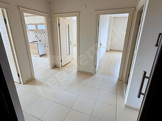 GENÇ EMLAKTAN CADDEYE YAKIN GENİŞ BAKIMLI 2+1 DAİRE - Görsel 7