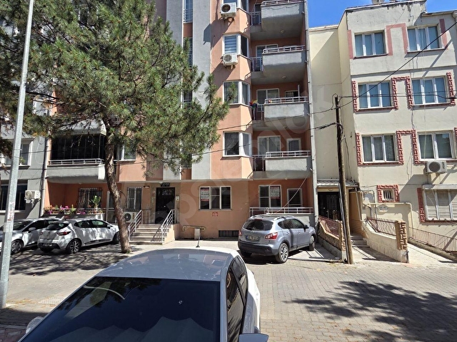 ATATÜRK İLKOKULUNUN ARKASINDA SATILIK 2+1 GENİŞ DAİRE - Görsel 5