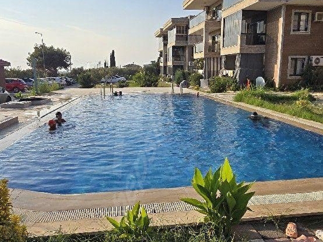 DAVUTLAR MERKEZDE HAVUZLU SİTEDE 1+1 50 M2 DENIZ MANZARALI DAIRE