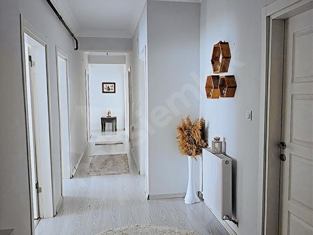 bağlar mahallesinde 4+1 satılık çift cephe ferah daire - Görsel 4