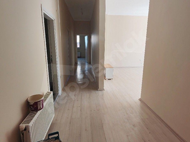 AKBULUT GAYRİMENKULDEN FATİH MAHALLESİNDE AÇİK HAVUZLU OTOPARKLI KİRALIK 3+1 DAİRE - Görsel 9