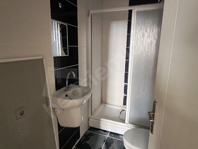 AKBULUT GAYRİMENKULDEN FATİH MAHALLESİNDE AÇİK HAVUZLU OTOPARKLI KİRALIK 3+1 DAİRE - Görsel 26