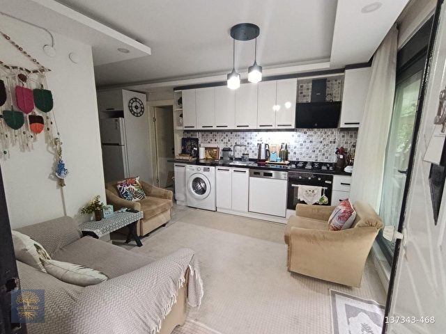 ALTINKUMDA 2+1 EŞYALI DENİZE YÜRÜME MESAFESİNDE KİRALİK DAİRE - Görsel 3