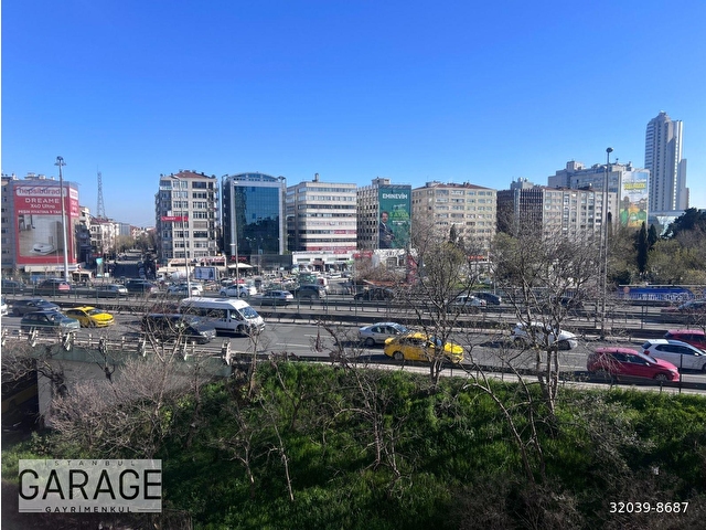 Mecidiyeköy E5 Köşe Cepheli 40m² Kiralık Ofis