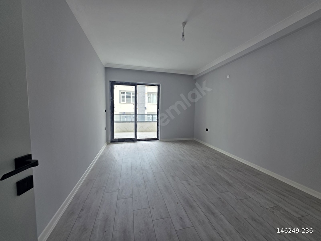 GÖRGEÇ EMLAKTAN CADDEYE CEPHE SATILIK 3+1 SIFIR DAİRE - Görsel 6