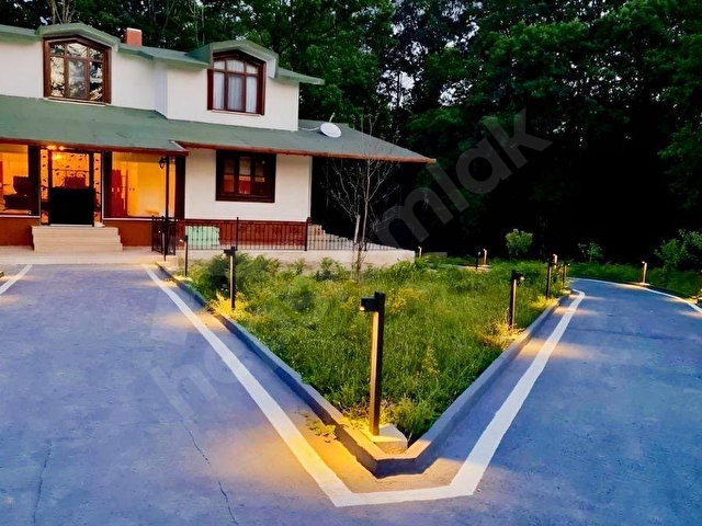 Kırklareli Demirköy Sivrilerde İskanlı 6560m2 Arazili Villa